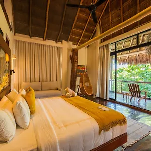 Casa Teka 4*, Tulum Pueblo Mexico